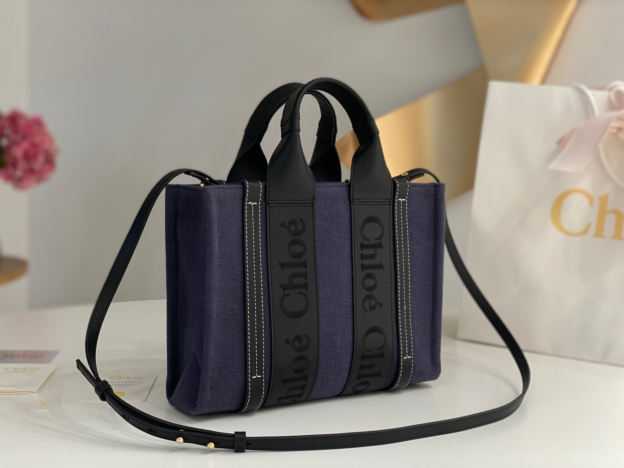 Chloe Small Woody Tote Bag In Linen